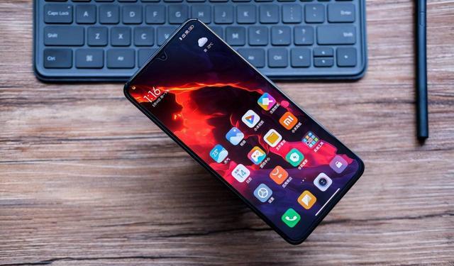 红米k50|直面屏才是YYDS，目前这三款很值得考虑，首选RedmiK50不后悔