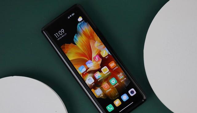 小程序|雷军很果断，12G+512G折叠屏下调5000元，友商可不敢这样干