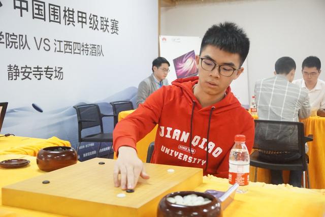 李维清|精彩！00小将李维清力克韩老牌世界冠军！
