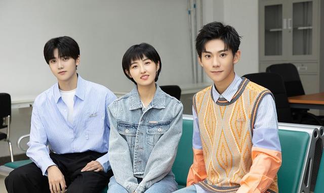 焉栩嘉|张子枫恋情疑似曝光，那个被网友嫌弃的焉栩嘉，到底干了什么？