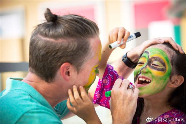 夏克立|黄嘉千离婚案台媒偏袒女方,夏克立孤立无援,无奈到微博诉苦