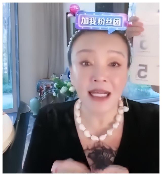 张兰|“奇女子”张兰横刀立马，孤军上阵，大S注定要被撕得稀碎