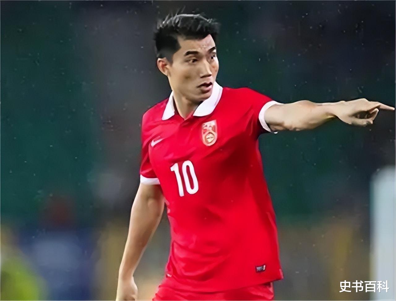 郑智|郑智小7岁娇妻:大学就有8辆宝马车,丈夫年薪千万却不值一提