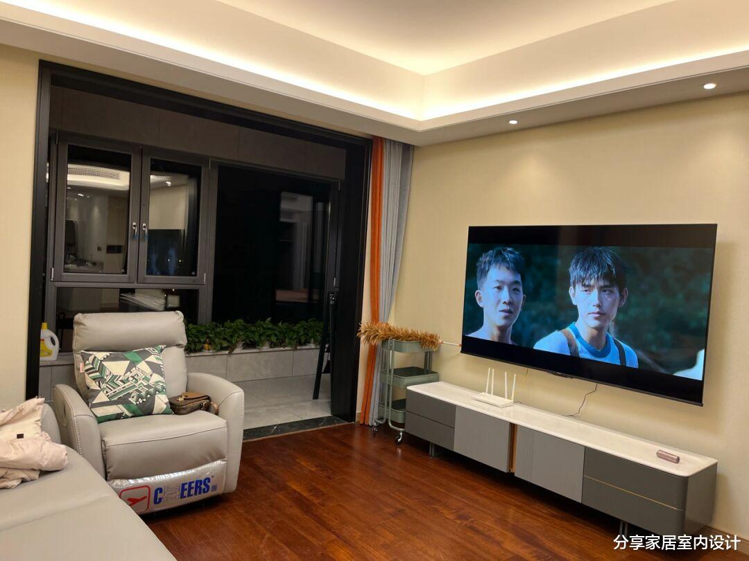 父母帮忙装修的新房很满意,打扫干净准备乔迁入住,太有福气了!