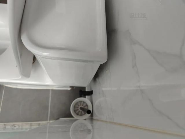 卫生间再小，该用的东西也不会少！收纳如何做好？