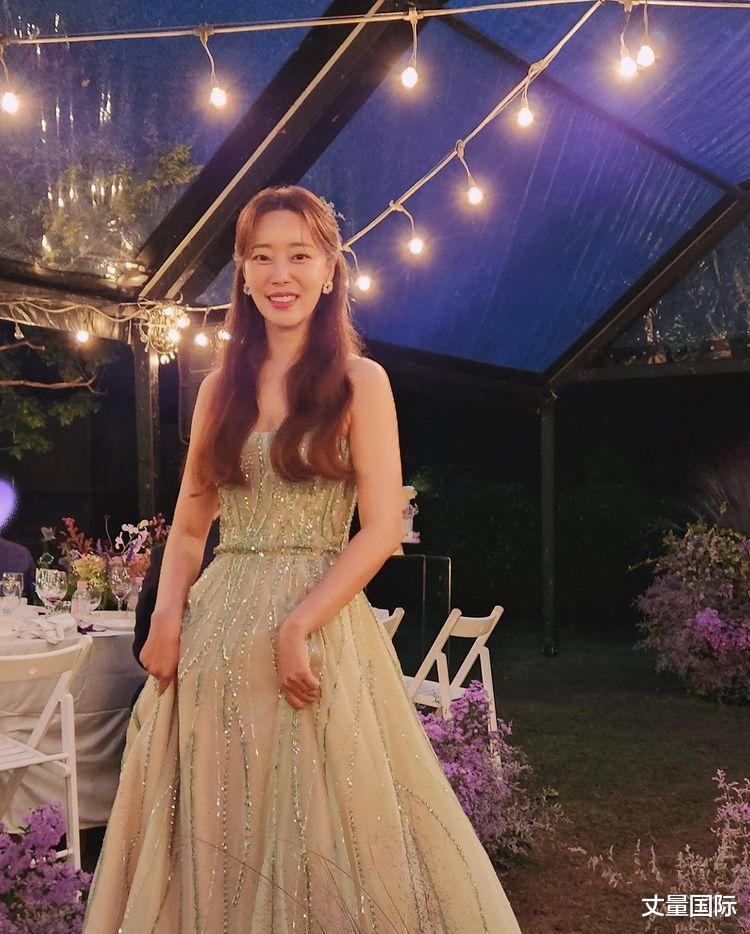 韩剧|回顾2022年结婚的7位「韩剧女神婚纱照」