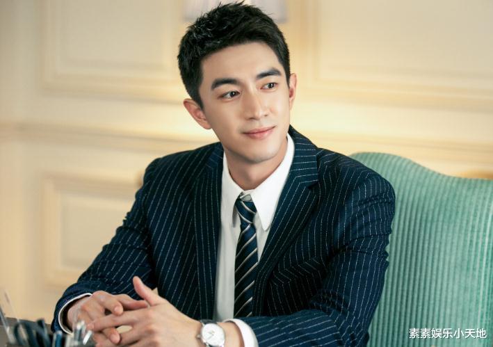 苏翊鸣|苏翊鸣深夜上线回复众明星:像批阅奏折一样,还特意点名林更新