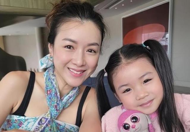 詹妮弗·劳伦斯|近期确诊的那些港星，陈嘉宝自曝有后遗症，90岁的胡枫状态轻松