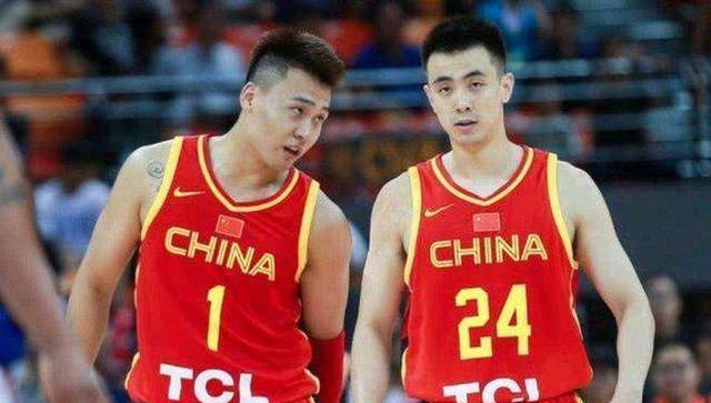 中国男篮|14点，中国男篮新队长人选浮出水面，候选人4选1，你更看好谁？