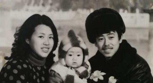 潘长江|潘长江“晚节不保”：从他追求老婆开始有征兆，潘嘎之交埋下伏笔