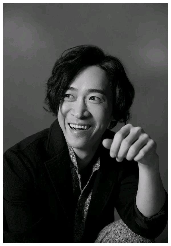 修睿|王宁晒修睿合影,《废柴兄弟》将上映,八年后两人名气落差大