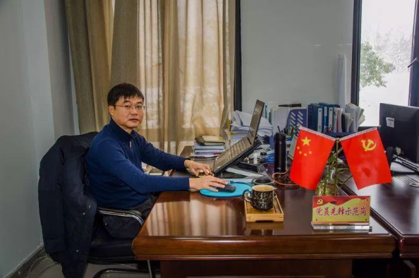 医生|?“优质男友”职业排行榜,公务员不受欢迎,榜首抢着要