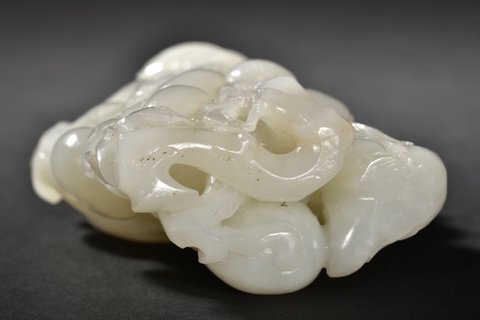 |和田玉三多摆件