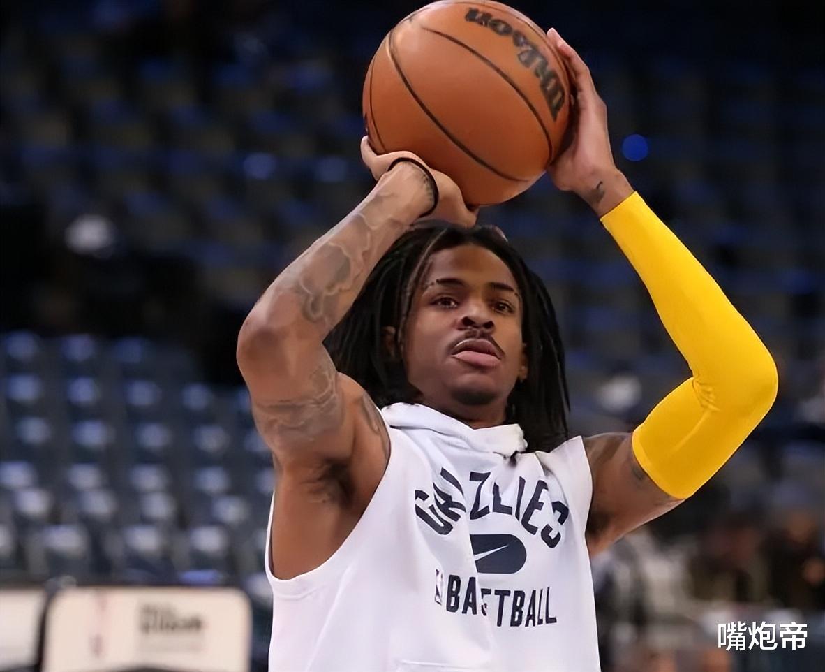 灰熊队|NBA最尴尬超巨！没了他球队超73胜勇士+72胜公牛，队友真不需要他