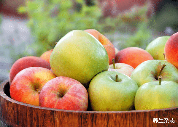 甲状腺|多家医院呼吁：“3种水果”煮熟后，营养翻倍，或有助甲状腺健康