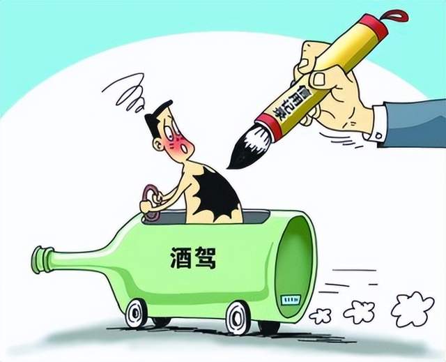 四川一男子醉酒冲卡,意外将一名交警撞飞2米,下车后还口出狂言