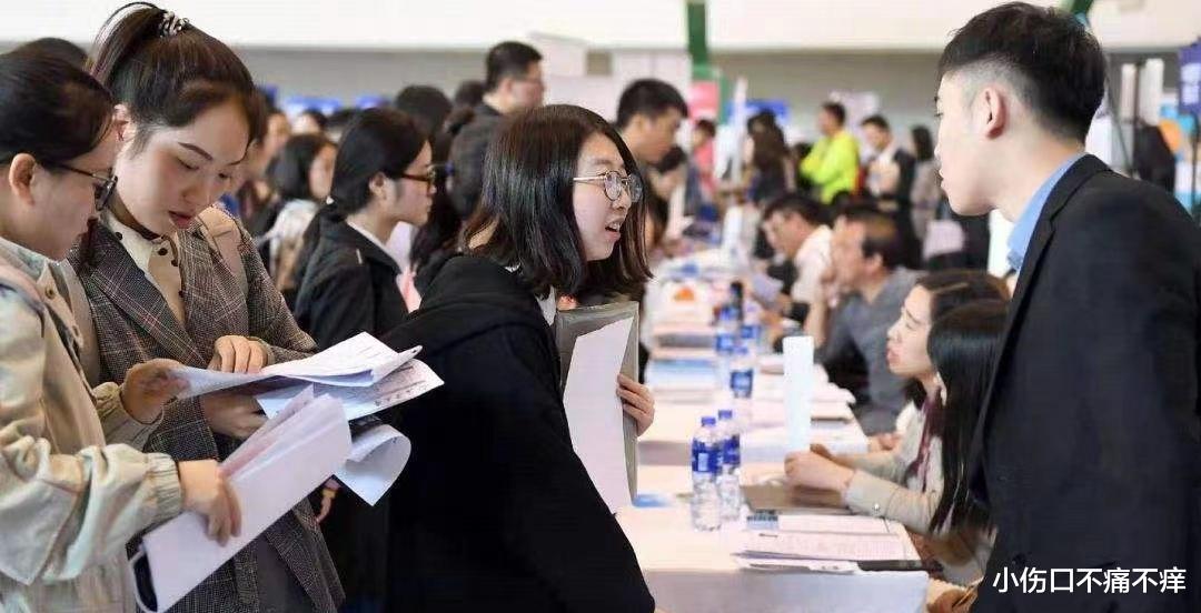 烟草局年薪超20万,为何大多数人都进不去?过来人揭露了真相!