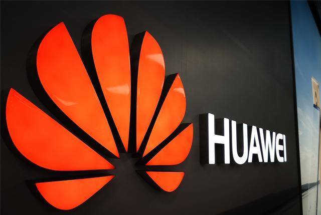 任正非|互联网巨头“不务正业”，官媒点名，网友：多学学任正非