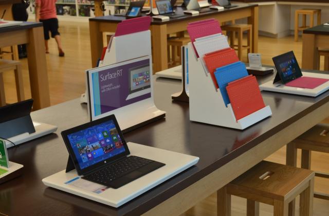 洗碗机|2022年，二合一平板电脑“杀回来了”？