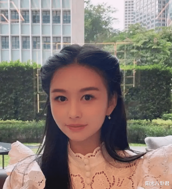 王子涵|老爸歪瓜裂枣,儿女却颜值爆表,这6位星二代全靠妈妈拯救了基因