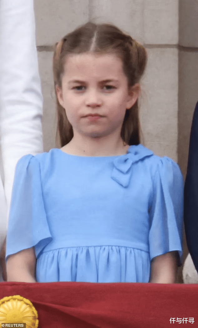 威廉|王室流量王路易小王子表情包火了，身穿水手服来自40年前威廉同款