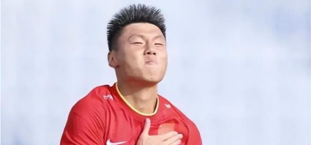 泰山队|前锋线短板终于补齐！泰山队一高一快重现江湖？