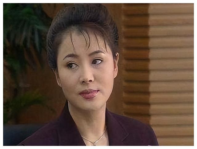 于小慧|于小慧:被2段感情伤得遍体鳞伤,不再相信爱情,如今52岁单身一人