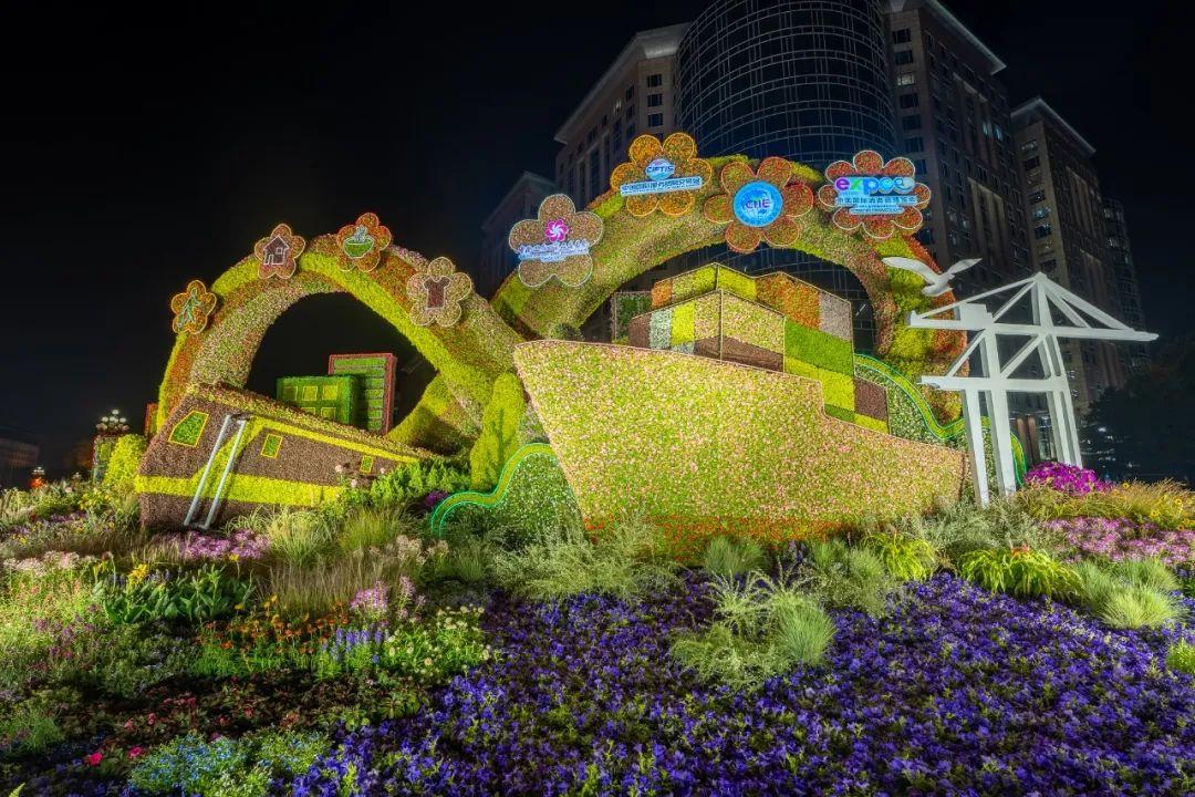 上海市|花了三个晚上，打卡长安街沿线14处立体花坛，夜景比白天更靓丽！