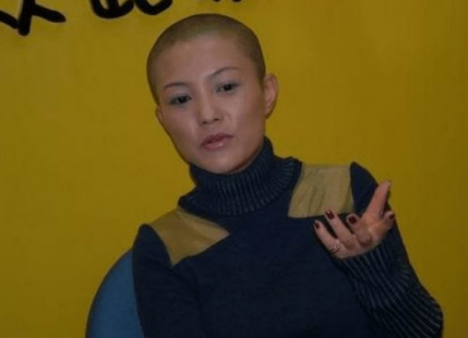 谢雨欣|逃亡20年混成富豪：把女友捧成明星，拉神五功臣下马，这逃犯有点牛