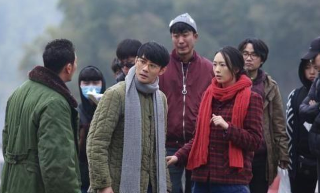 童谣|富商王冉:51岁娶小17岁童瑶,余生要为娇妻遮风挡雨