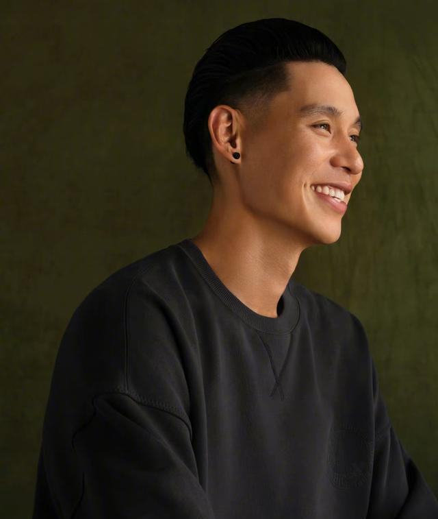 田震|林书豪宣布已婚,因为肤色很难被他国融入,曾与中国诸多明星交好