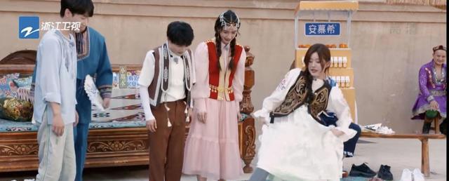 赵露思|赵露思首次录制综艺，暴露了她三个缺点