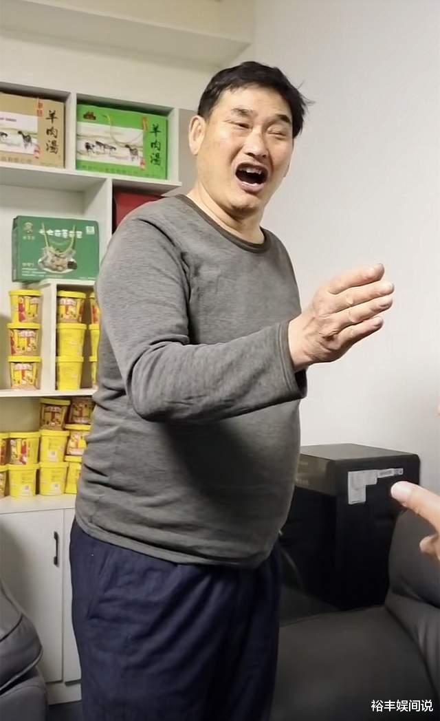 朱之文|大衣哥已无热度?网络从业者纷纷离开朱楼村,门前不复昔日繁荣