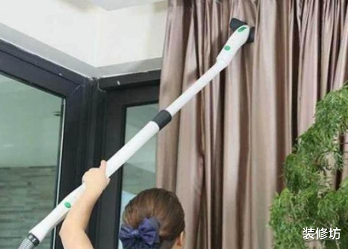 “窗帘”脏了能用洗衣机洗吗?多亏保洁阿姨提醒,难怪洗不干净