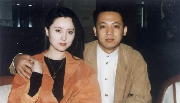 |陈晓旭病逝15年,曾发誓与她出家的丈夫,为何1年后就还俗再婚?