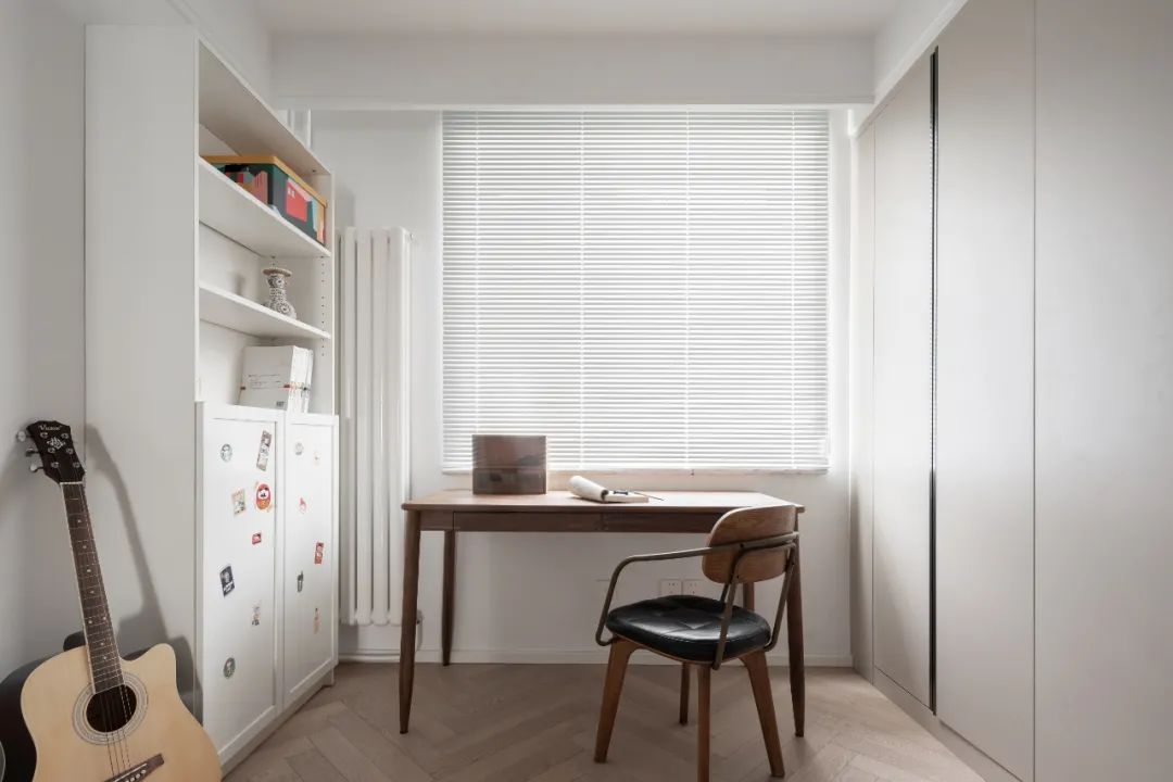 100㎡老房改造—黑白灰也温暖!