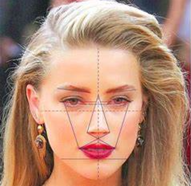 金·卡戴珊|“海后”希尔德拥有世界上最漂亮的脸蛋，比黑寡妇斯嘉丽的还完美