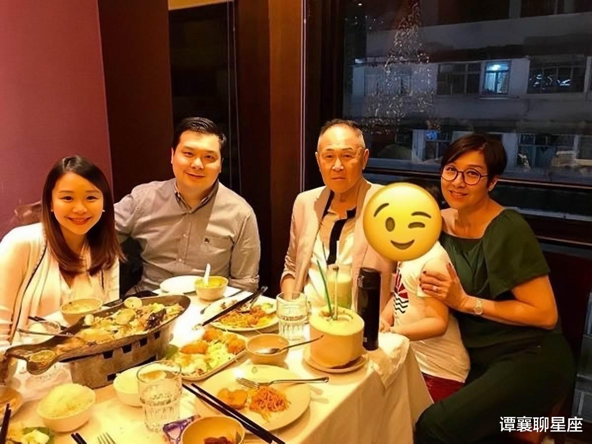 豪门明星|85岁知名富商又曝新恋情！漂亮女友30岁左右，身材丰满四肢纤细