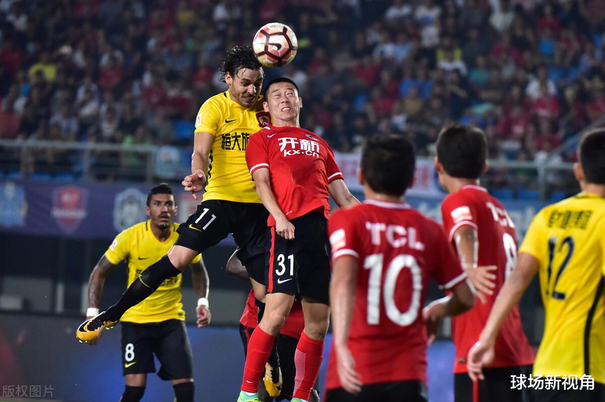 中超|重磅：中国足球是个怪胎，武磊面临再次降薪，高拉特巴甲未达预期