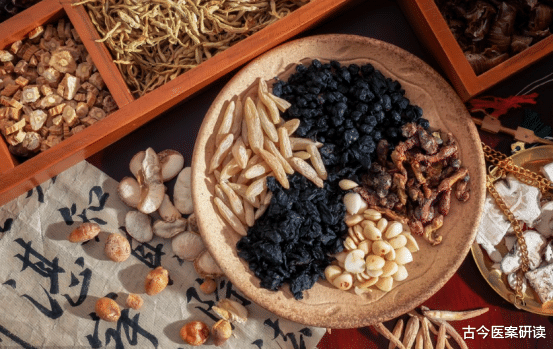 脑梗|?脑梗是吃出来的?已有人瘫痪,提醒:早餐常吃这2样,是给血管“添堵”