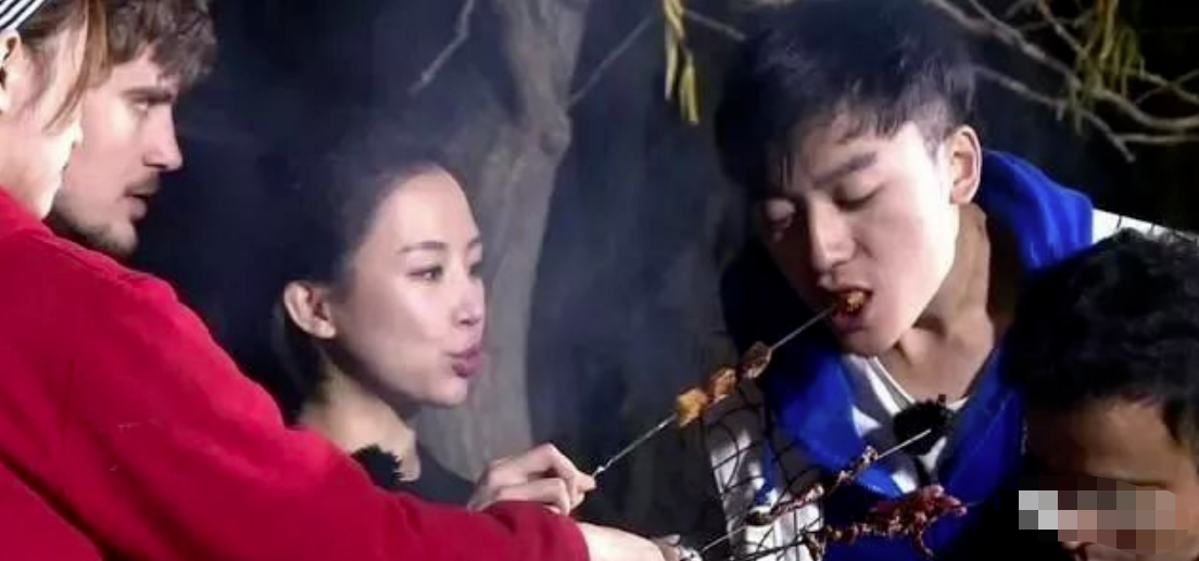潘晓婷|潘晓婷：传过3次绯闻，39岁还单身，父亲着急又无奈