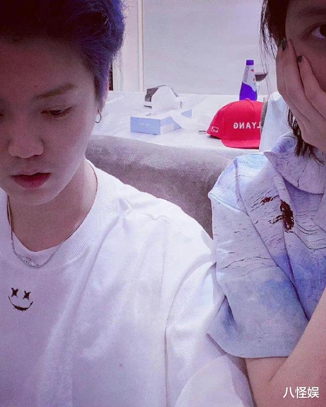 关晓彤|甜掉牙！鹿晗关晓彤久违合体，戴情侣帽聚餐后又一起回鹿晗家中