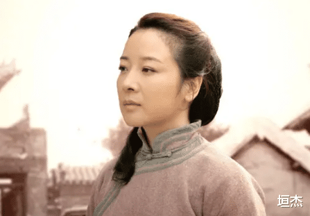 黎姿|图他丑？图他有女友？这10位爱上“丑男”的女星，个个鬼迷心窍