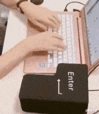 饵料|“钓鱼被咬了，不过钓到了一条招财龙鱼，不亏”评论沸腾了