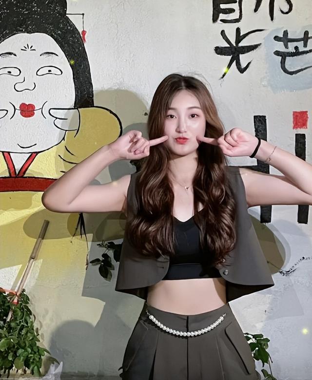 陈亚男|陈亚男健身房直播谈离婚:我找的不是儿子,真的没花朱家一分钱