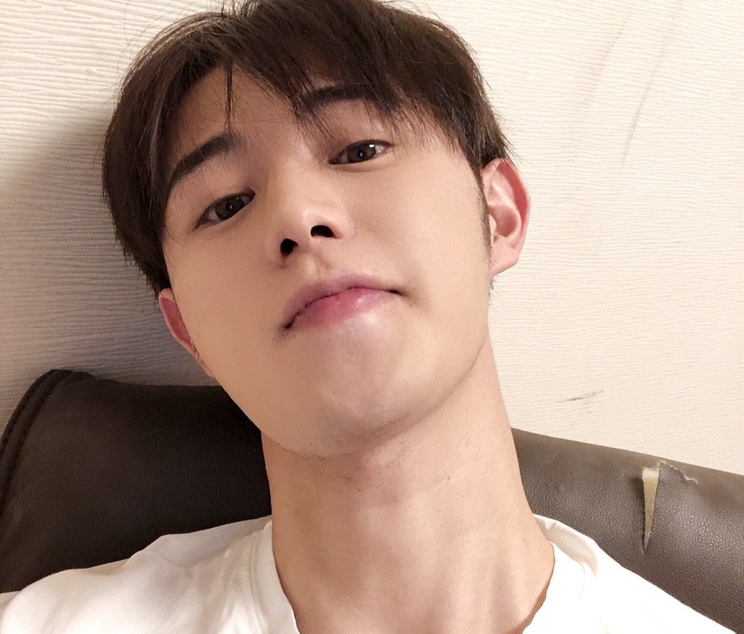 童锦程|童锦程跟帝师连麦,自爆节目90%都是剧本,自己年薪超过300w