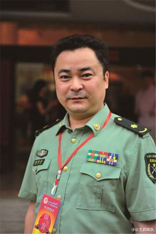 童星|曾是家喻户晓的童星，与妻子“姐弟恋”，如今58岁享正师级待遇