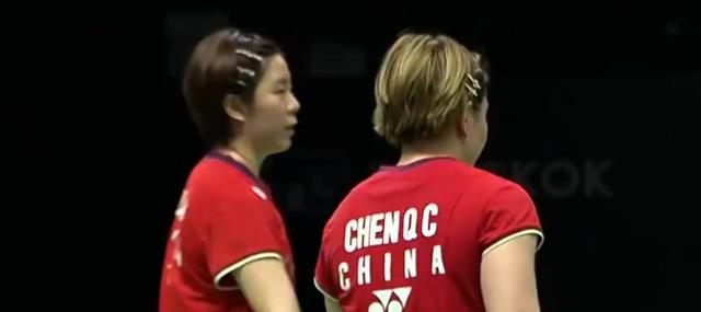 中国队|4强基本稳了！中国队再拿1分2-0，凡尘组合单局大逆转，2-0拿下