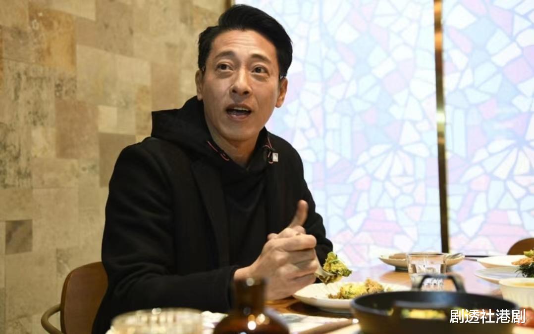 吕颂贤|帅气不减当年!56岁香港知名男星近况曝光,坚持吃素20年状态极佳