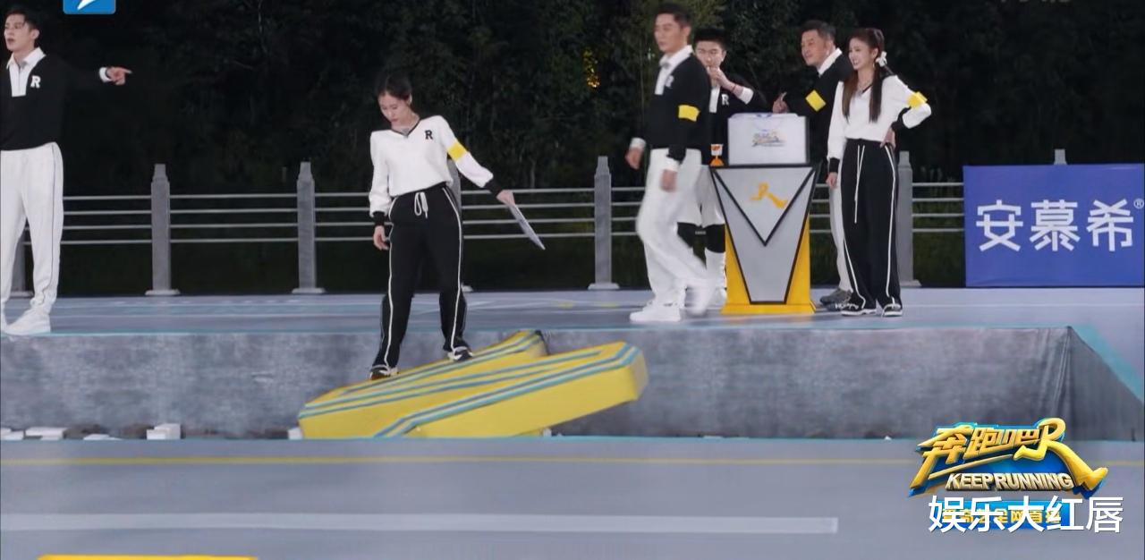 张碧晨|“奔跑吧”更新，网友评论被张碧晨气死，张碧晨卑微回应